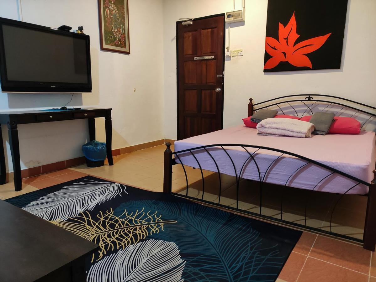 Kencana Guest House ปันไตเจอนัง ภายนอก รูปภาพ