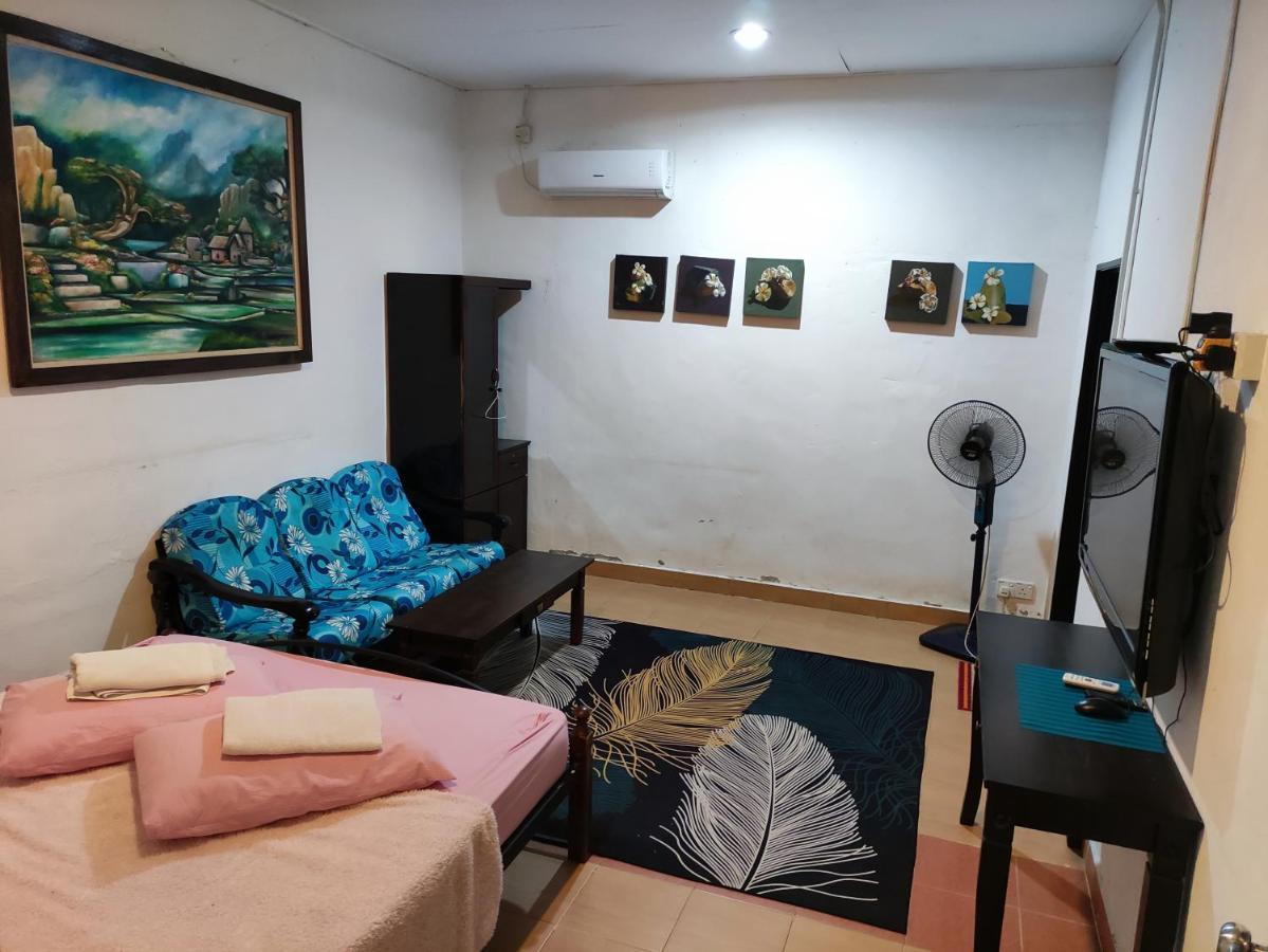 Kencana Guest House ปันไตเจอนัง ห้อง รูปภาพ